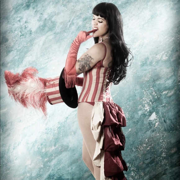 Meet your Posher, Alex - Picture 3 of 3